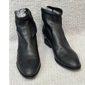 Silent D Women's Black Faux Leather Booties Shooties Size 7 #65555